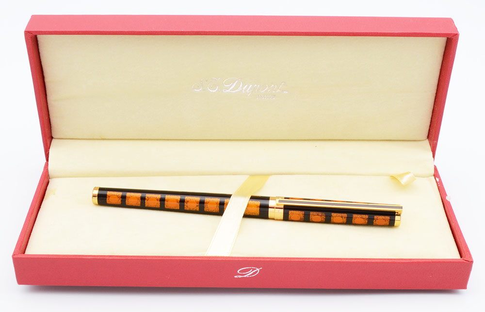S T Dupont Classique Fountain Pen - Black w Orange Chinese Lacquer